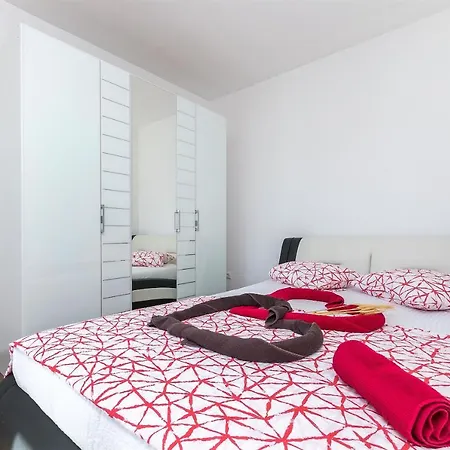 Lorenzo Apartman