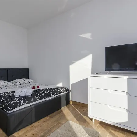 Apartman Lorenzo *