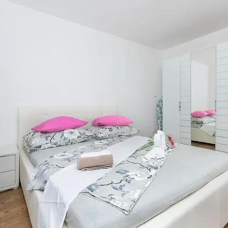 Apartman Lorenzo
