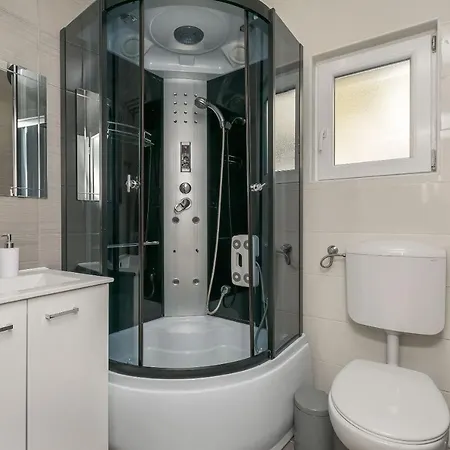 Apartman Lorenzo *