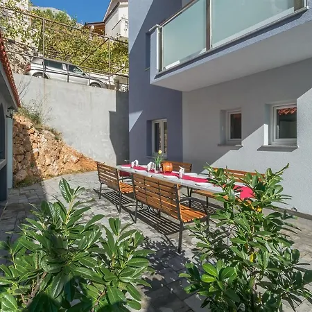 Apartman Lorenzo *