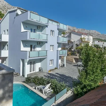 Lorenzo Apartman