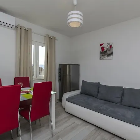 Apartman Lorenzo *