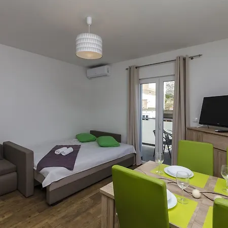 Lorenzo Apartman *