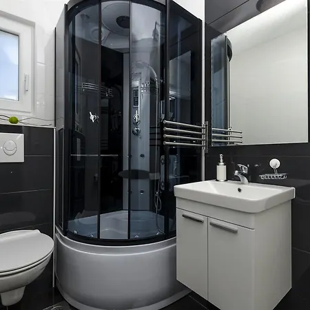 Lorenzo Apartman *