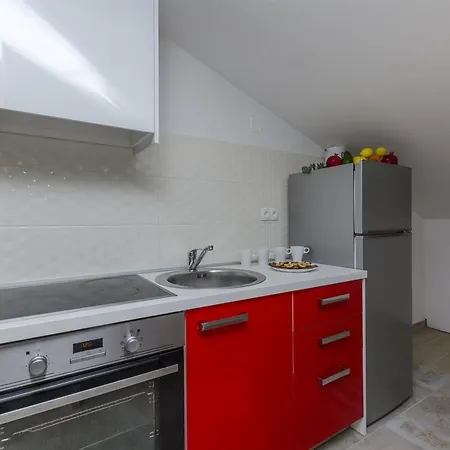 Apartman Lorenzo *