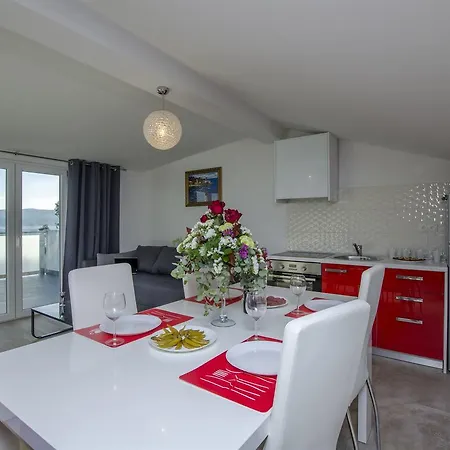 Lorenzo Apartman
